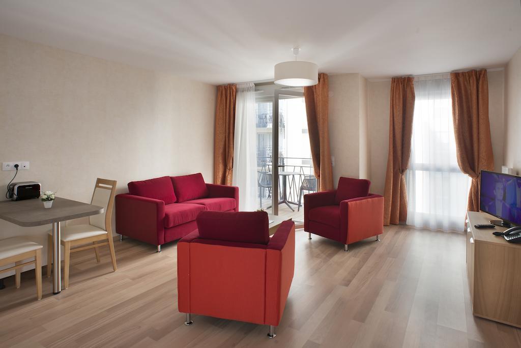 Domitys Le Pont Des Lumieres Aparthotel Lyon Bilik gambar